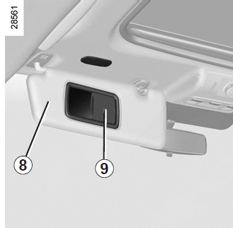 Renault Fluence. Gepäckraumleuchte