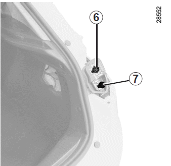 Renault Fluence. Schlussleuchten (Lampenwechsel)