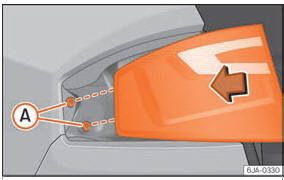 Seat Toledo. Abb. 102 Heckleuchteneinheit einbauen