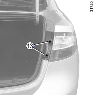 Renault Fluence. Schlussleuchten (Lampenwechsel)